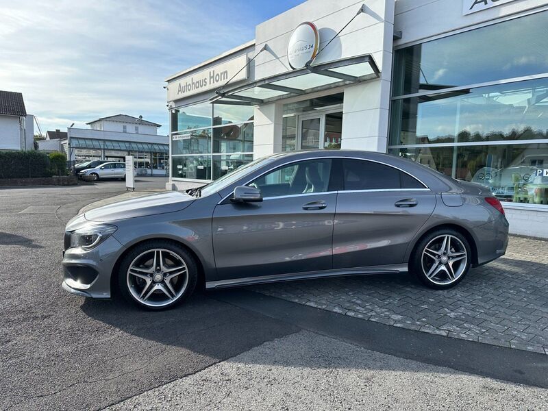 Grau (mountaingrau met.) Gebraucht 2015 Mercedes CLA220 AMG Limousine | 24.950 € (Teuer) - Bild 1/4