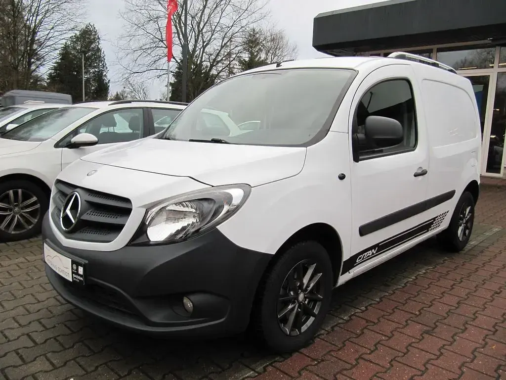 Gebraucht Mercedes Citan 112 114 PS (83 kW) 2018 Weiß Van / Kleinbus