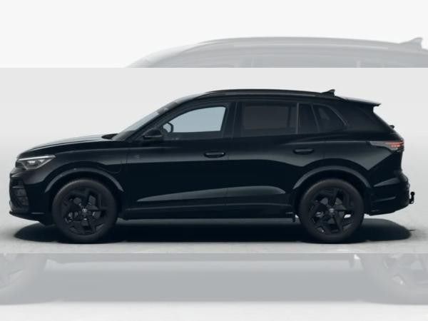 Neu VW Tiguan R-line 204 PS (150 kW) 2025 Schwarz (grenadillschwarz metallic) SUV