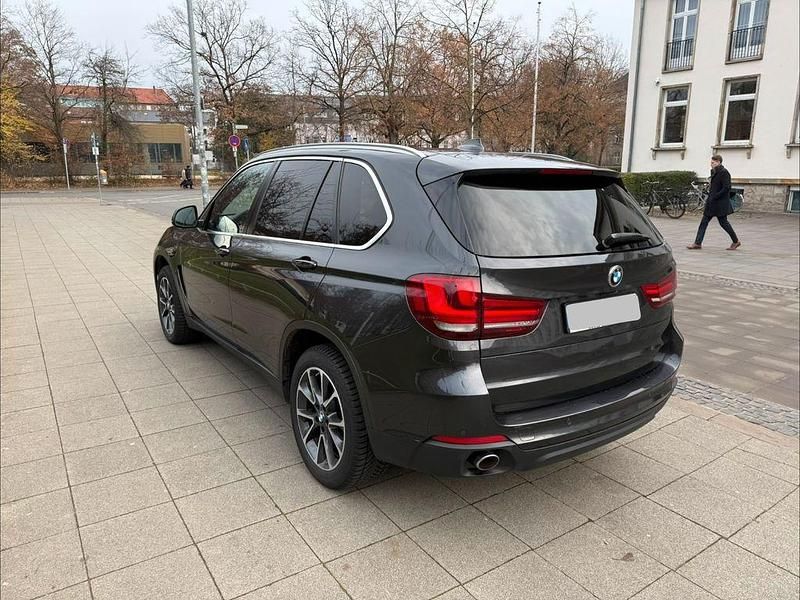 Gebraucht BMW X5 Sport Line 258 PS (189 kW) 2015 Grau SUV