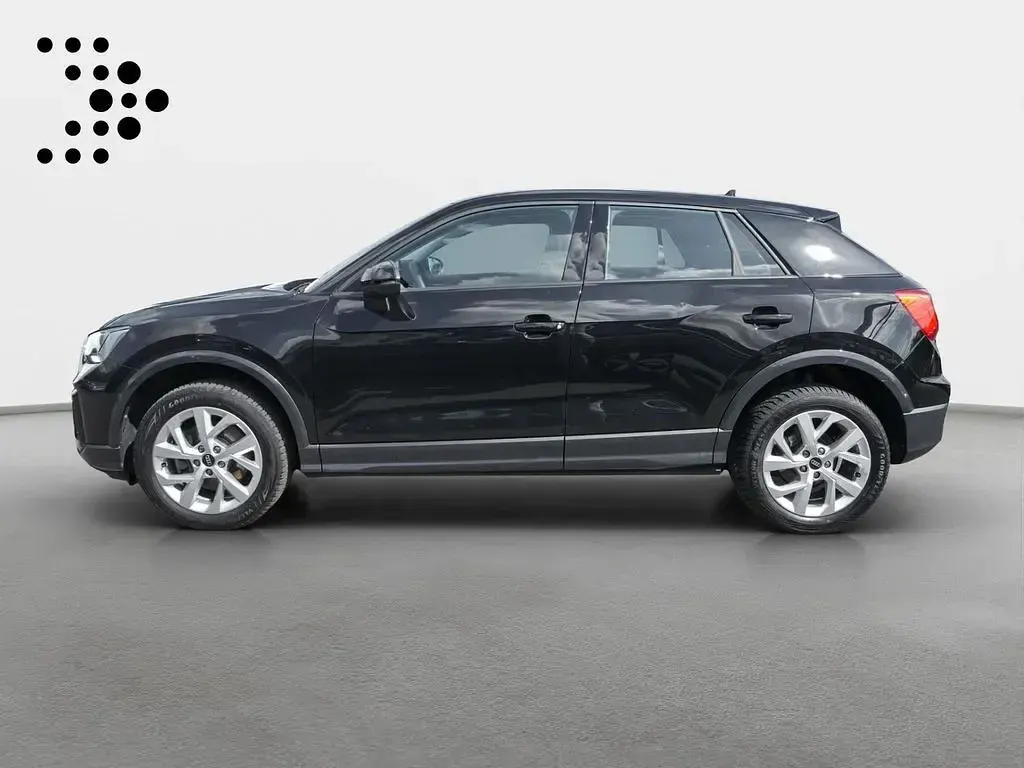 Gebraucht Audi Q2 Advanced Plus 150 PS (110 kW) 2025 Mythosschwarz metallic SUV