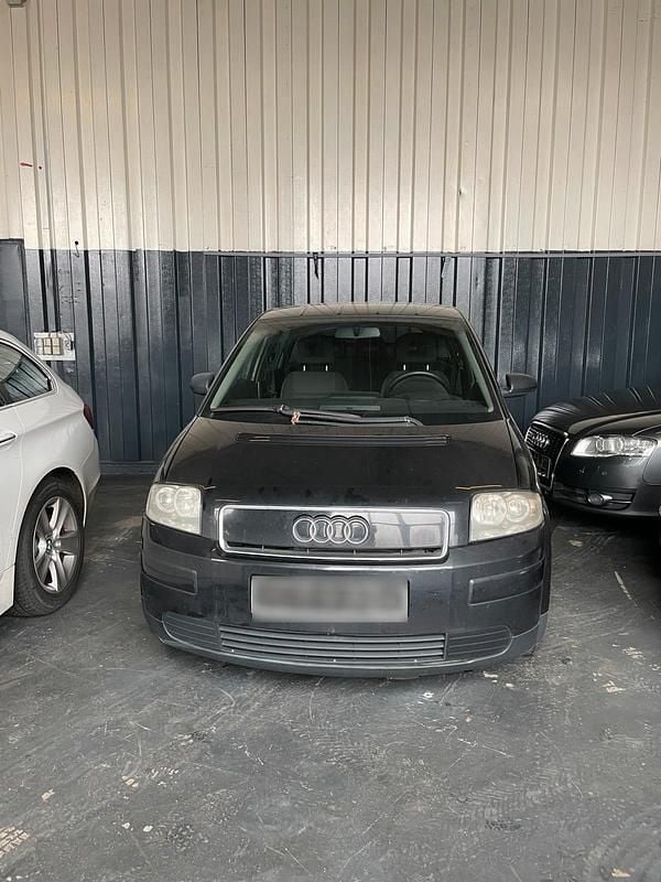 Second-hand Audi A2 75 CP (55 kW) 2003 Negru Hatchback