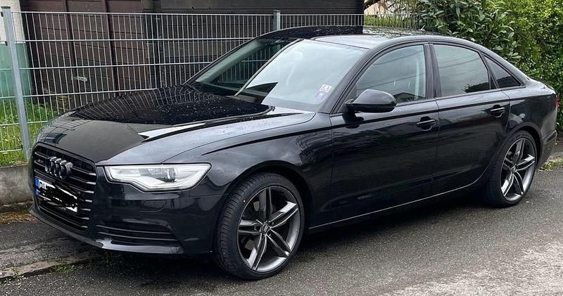 Schwarz Gebraucht 2011 Audi A6 Design Limousine | 10.400 € (Superpreis) - Bild 1/4