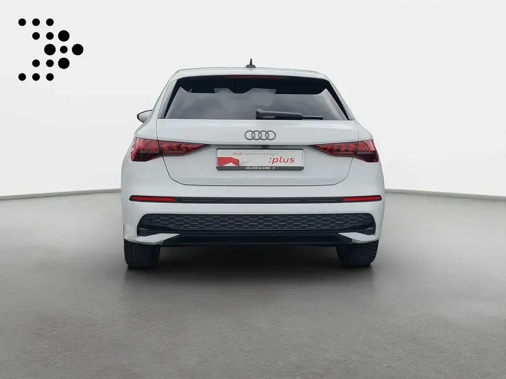 Gebraucht Audi A3 Advanced Plus 204 PS (150 kW) 2025 Gletscherweiß metallic Limousine