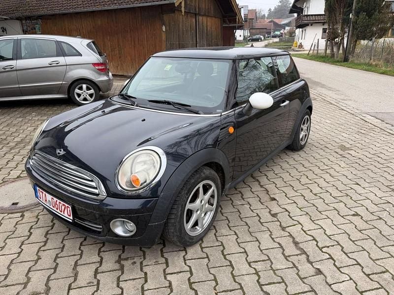 Gebraucht Mini ONE 95 PS (69 kW) 2008 Schwarz Kleinwagen