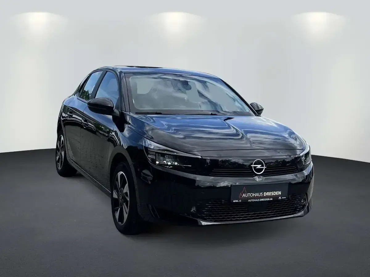 Używany Opel Corsa-e Edition 100 kW (136 KM) 2023 Czarny Hatchback