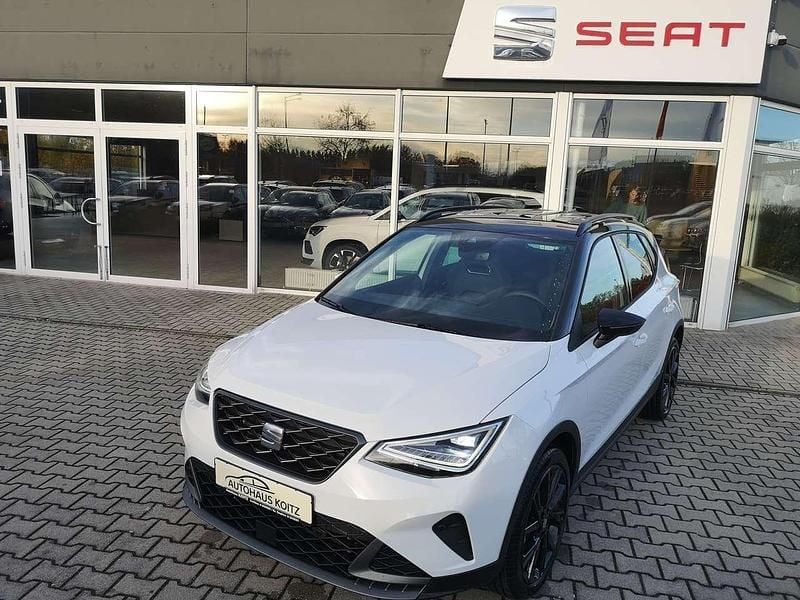 Glacial weiss Neu 2025 Seat Arona FR SUV | 30.980 € (Teuer) - Bild 1/4