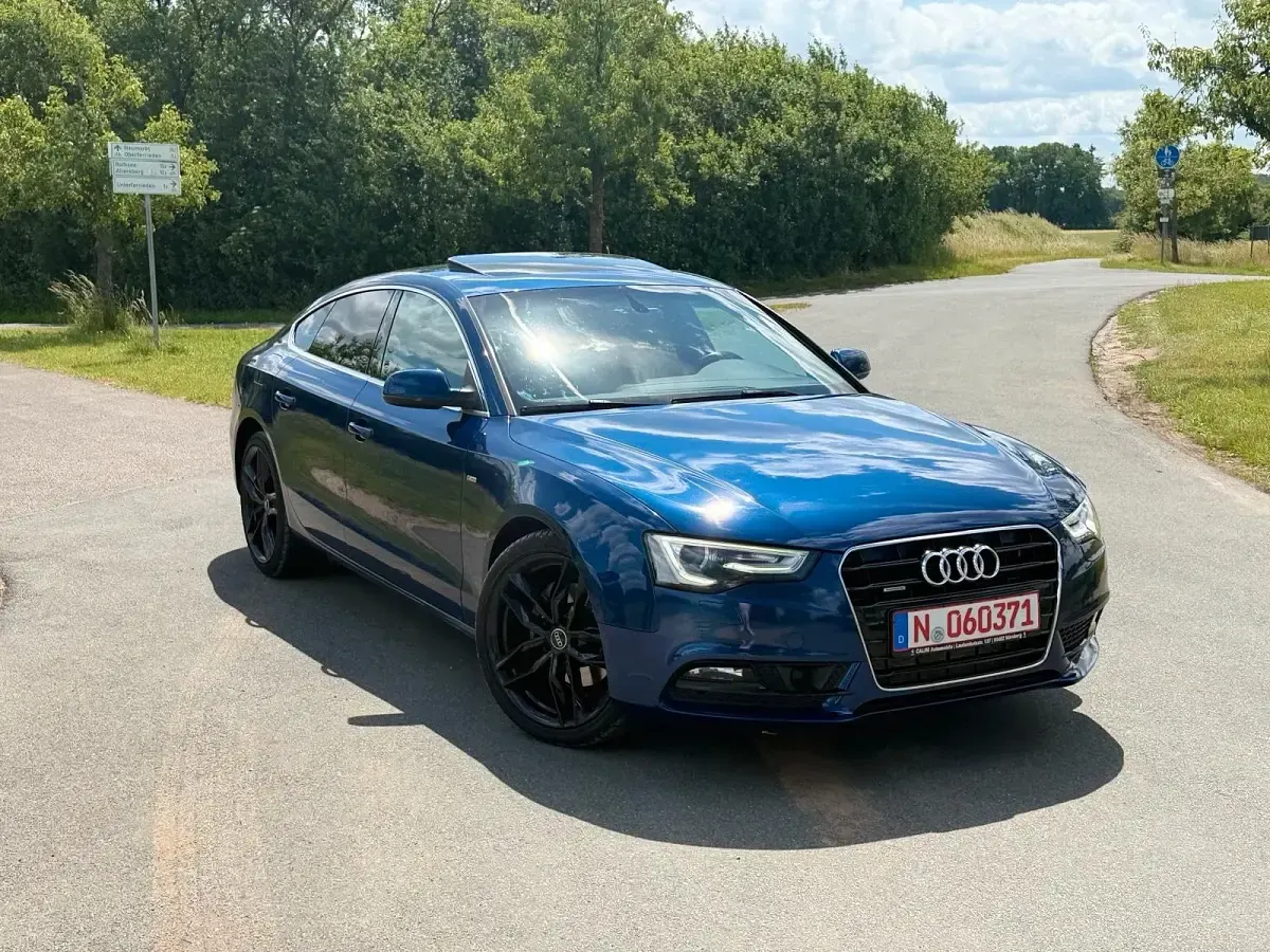 Gebraucht Audi A5 S-Line 245 PS (180 kW) 2014 Blau Coupé