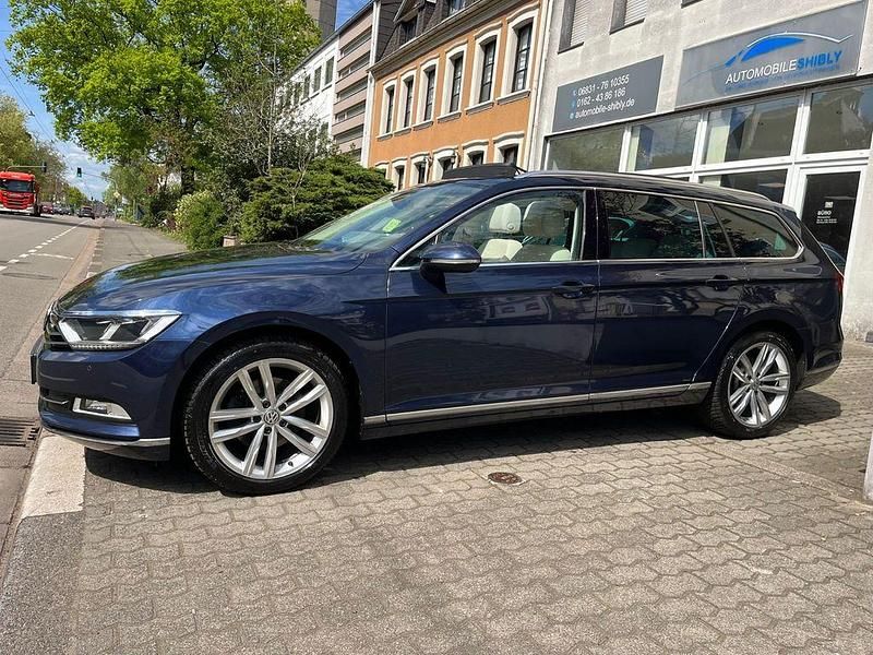 Gebraucht VW Passat Highline 150 PS (110 kW) 2016 Blau Kombi