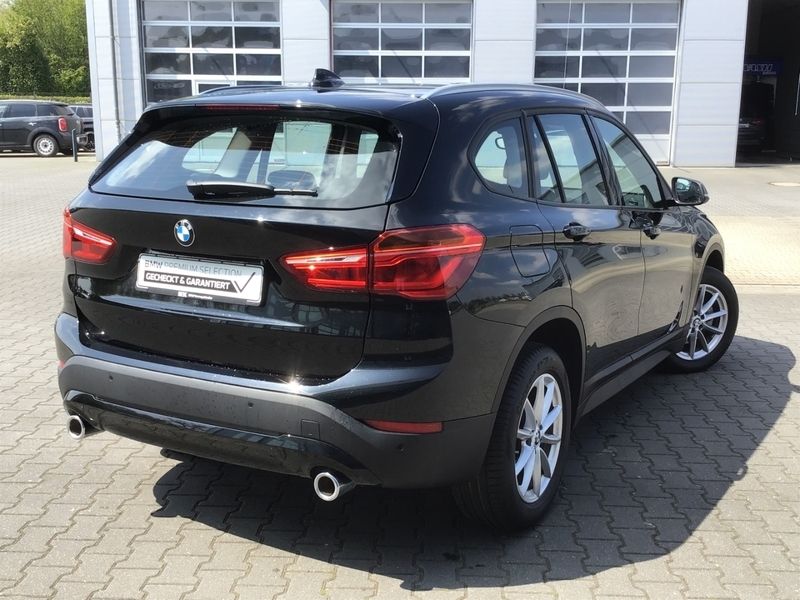 Gebraucht BMW X1 Advantage 150 PS (110 kW) 2020 Schwarz SUV