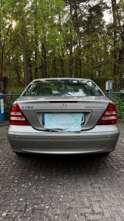 Gebraucht Mercedes C180 Elegance 143 PS (105 kW) 2006 Grau Limousine