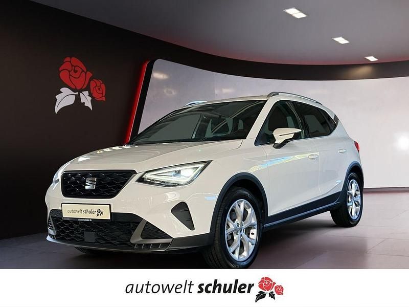 Weiß Gebraucht 2022 Seat Arona FR SUV | 20.880 € (Fairer Preis) - Bild 1/4