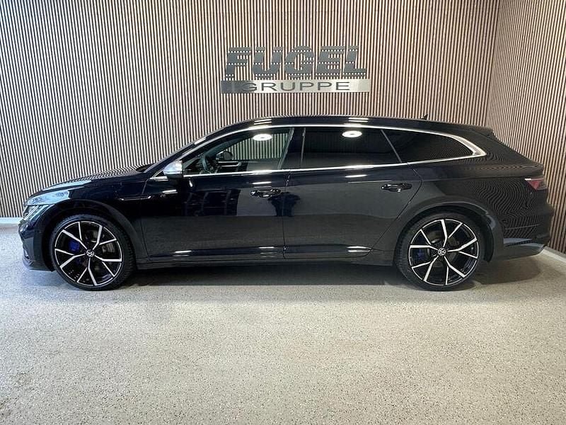 Gebraucht VW Arteon IQ Drive 320 PS (235 kW) 2024 Deep black perleffekt Kombi