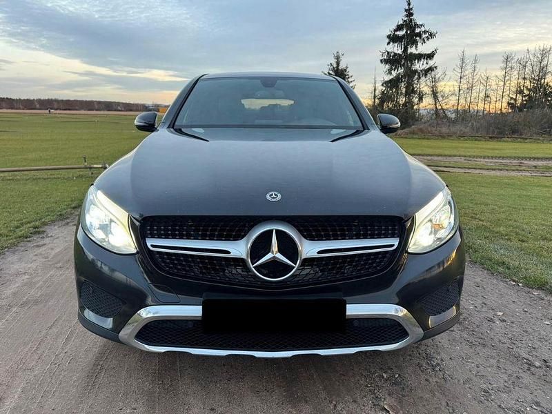 Gebraucht Mercedes GLC220 170 PS (125 kW) 2018 Schwarz Coupé
