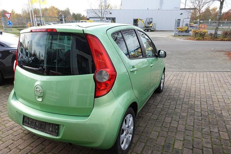 Gebraucht Opel Agila Edition 68 PS (50 kW) 2008 Grün Kleinwagen