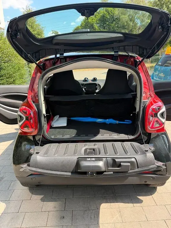 Gebraucht Smart ForTwo Electric Drive 60 kW (82 PS) 2023 Schwarz