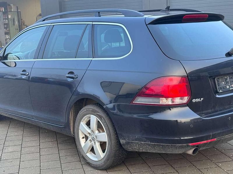 Gebraucht VW Golf VI Highline 105 PS (77 kW) 2011 Schwarz Kleinwagen