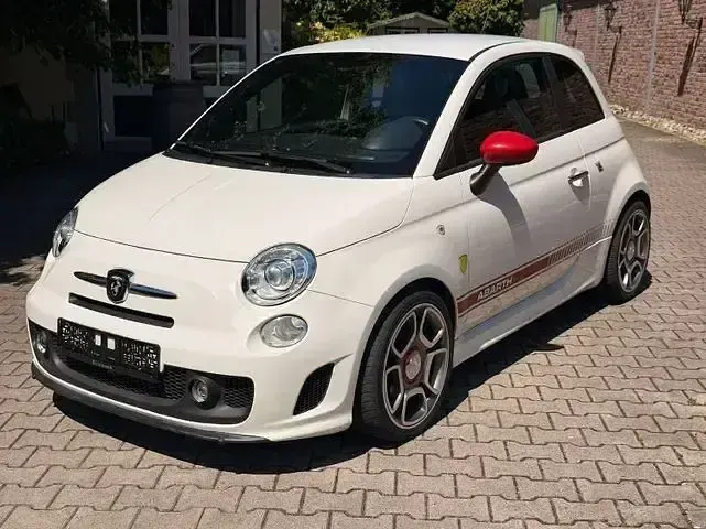 Gebraucht Abarth 500 135 PS (99 kW) 2011 Weiß Kleinwagen