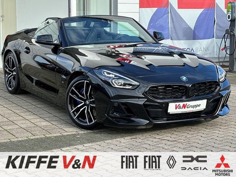 Saphirschwarz metallic (metallic) Gebraucht 2024 BMW Z4 M Sport Cabrio | 55.950 € (Etwas zu teuer) - Bild 1/4