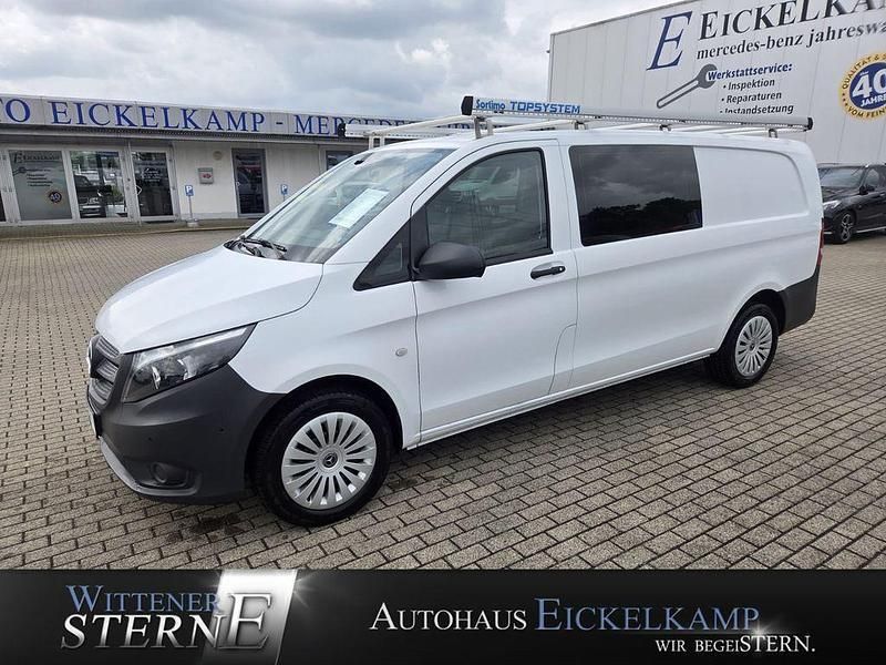 Weiß Gebraucht 2020 Mercedes Vito Van / Kleinbus | 25.585 € (Fairer Preis) - Bild 1/4