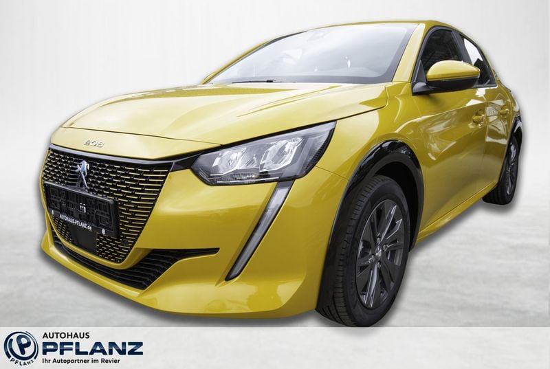 Gelb Gebraucht 2022 Peugeot e-208 Active Kleinwagen | 16.485 € (Fairer Preis) - Bild 1/4