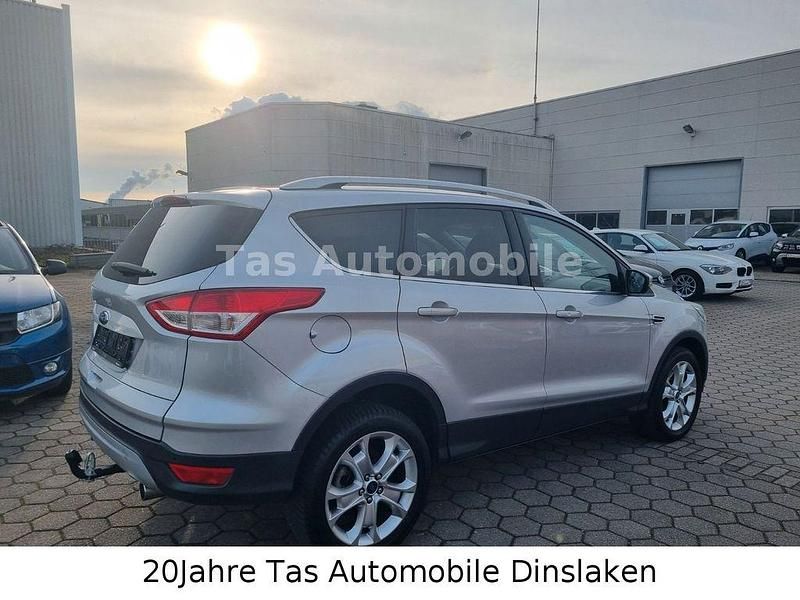 Gebraucht Ford Kuga Titanium 179 PS (131 kW) 2016 Silber SUV