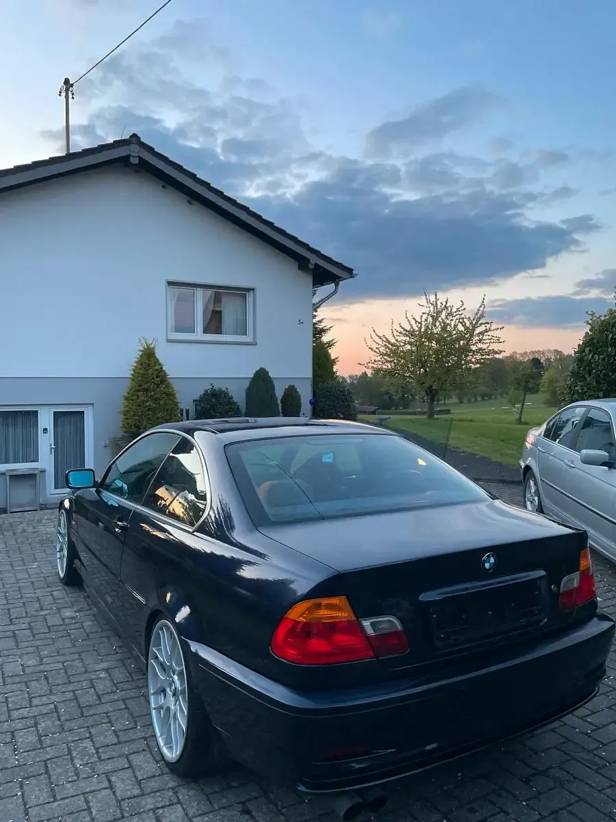 Gebraucht BMW 325 192 PS (141 kW) 2000 Blau Coupé