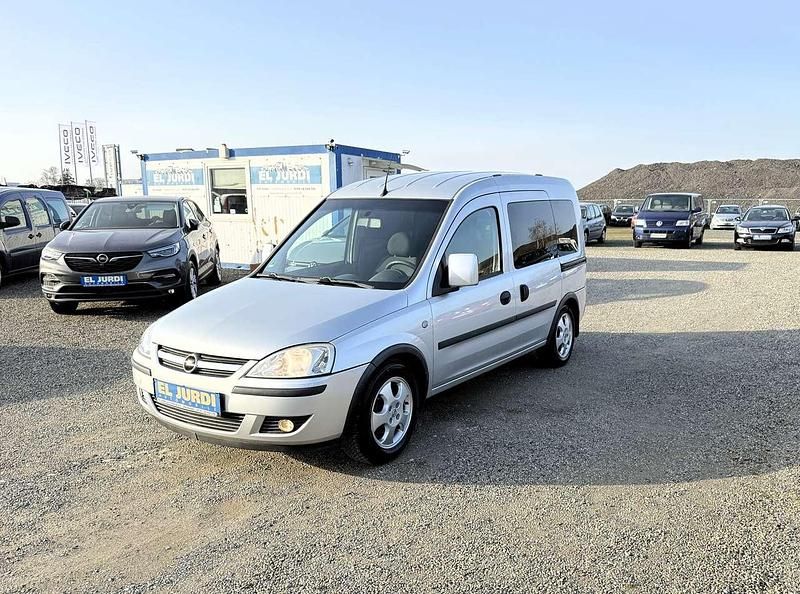 Gebraucht Opel Combo Basis 94 PS (69 kW) 2008 Other Van / Kleinbus