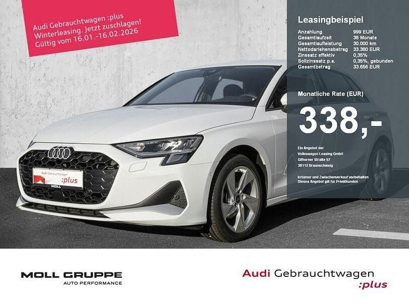 Gletscherweiß metallic Gebraucht 2025 Audi A3 Advanced Plus Limousine | 33.380 € (Superpreis) - Bild 1/4