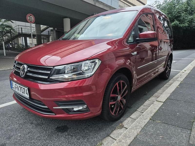 Rot Gebraucht 2015 VW Caddy Van / Kleinbus | 10.800 € (Guter Preis) - Bild 1/4