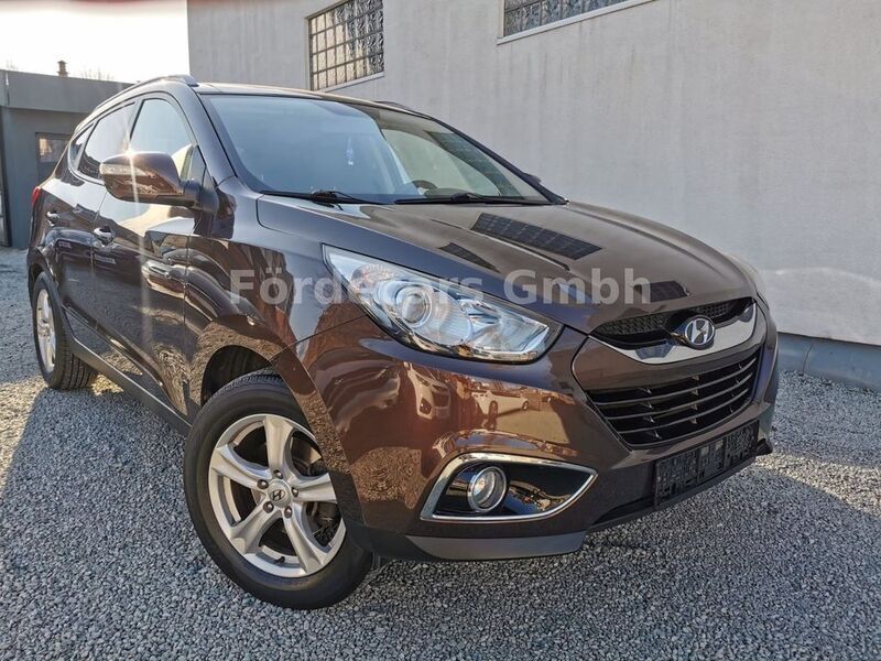Braun Gebraucht 2010 Hyundai ix35 Style SUV | 7.490 € (Fairer Preis) - Bild 1/4