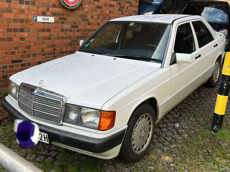 Weiß Gebraucht 1991 Mercedes 190 Limousine | 6.900 € - Bild 1/4