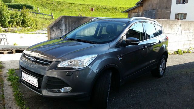 Gebraucht Ford Kuga 190 PS (139 kW) 2014 Grau metallic SUV