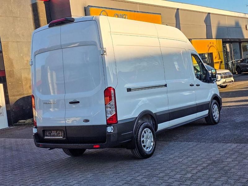 Gebraucht Ford Transit Trend 170 PS (125 kW) 2023 Frostweiß Limousine