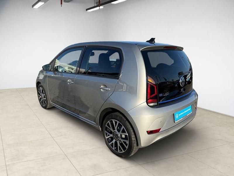 Gebraucht VW e-up! Style 61 kW (83 PS) 2020 Tungsten silver metallic (metallic) Kleinwagen