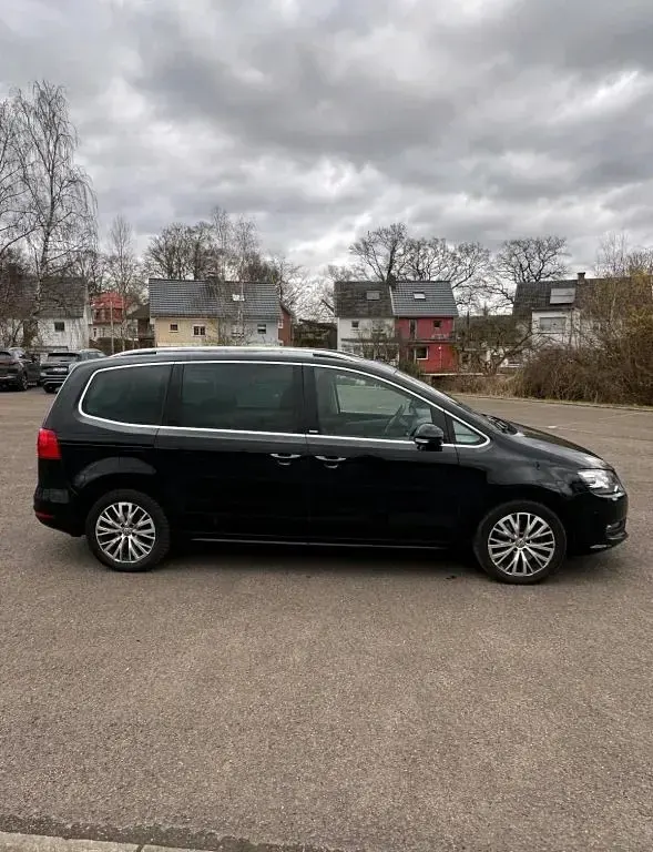 Gebraucht VW Sharan Style 170 PS (125 kW) 2012 Schwarz Van / Kleinbus