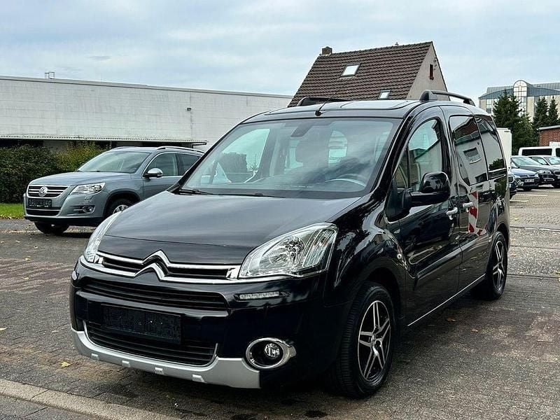 Schwarz Gebraucht 2015 Citroën Berlingo SELECTION Van / Kleinbus | 6.950 € (Superpreis) - Bild 1/4