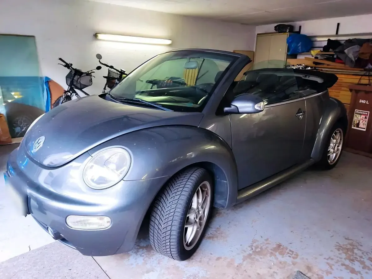 Gebraucht VW New Beetle Cabriolet 102 PS (75 kW) 2004 Grau Cabrio