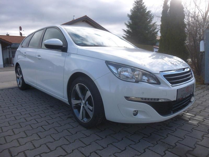 Weiß Gebraucht 2015 Peugeot 308 SW Active Kombi | 7.500 € - Bild 1/4