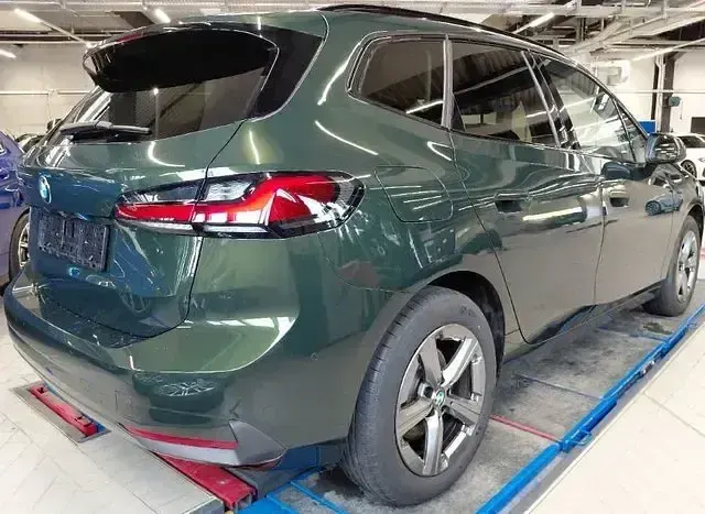 Gebraucht BMW 218 Active Tourer Performance 150 PS (110 kW) 2025 Sanremo green Van / Kleinbus