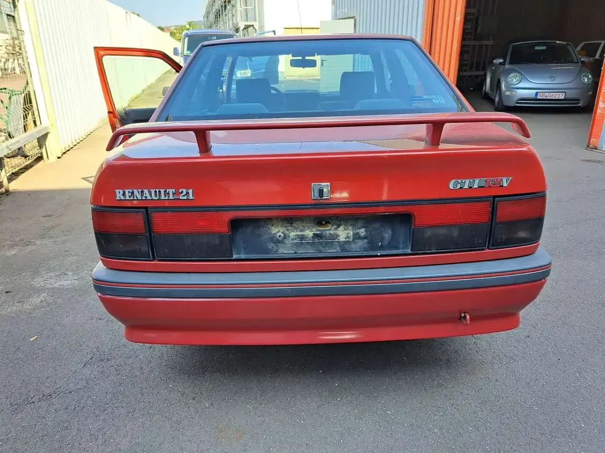 Gebraucht Renault 21 139 PS (102 kW) 1991 Rot Limousine
