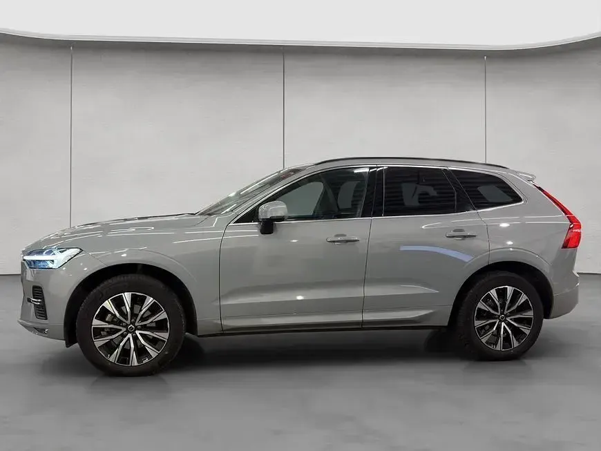Gebraucht Volvo XC60 Core 250 PS (183 kW) 2024 Grau SUV
