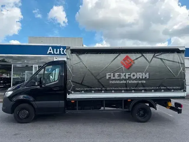 Gebraucht Mercedes Sprinter 170 PS (125 kW) 2025 Schwarz Van