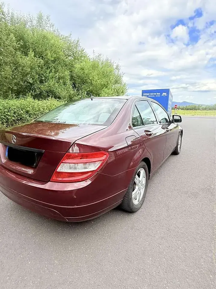 Gebraucht Mercedes C180 156 PS (114 kW) 2008 Rot Limousine