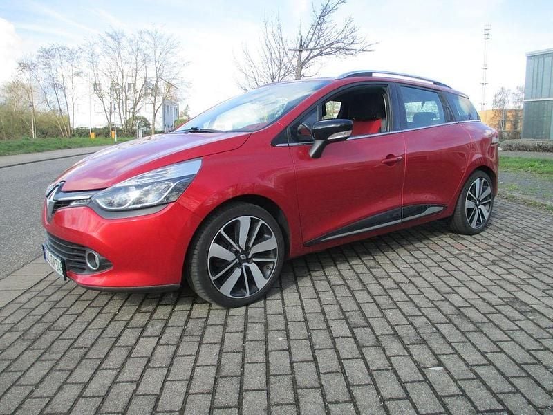 Gebraucht Renault Clio IV Dynamique 120 PS (88 kW) 2014 Rot Limousine