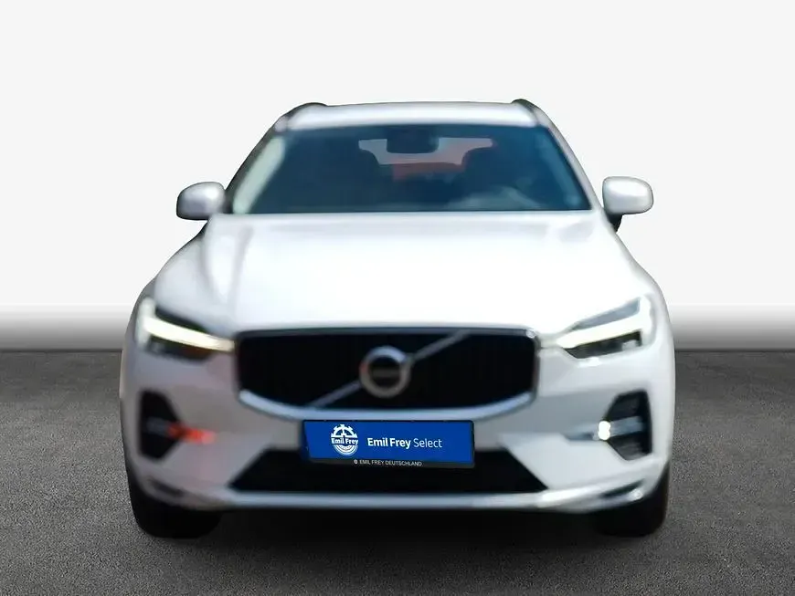 Gebraucht Volvo XC60 Core 250 PS (183 kW) 2024 Crystal weißperleffekt SUV