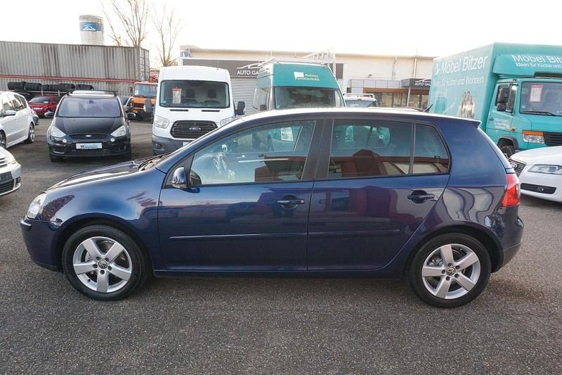 Gebraucht VW Golf V United 140 PS (102 kW) 2008 Blau Kleinwagen