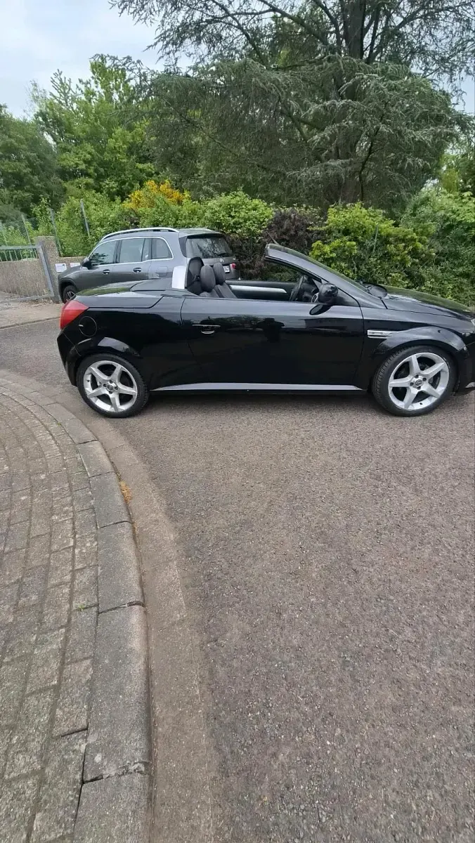 Gebraucht Opel Tigra 125 PS (91 kW) 2005 Schwarz Cabrio