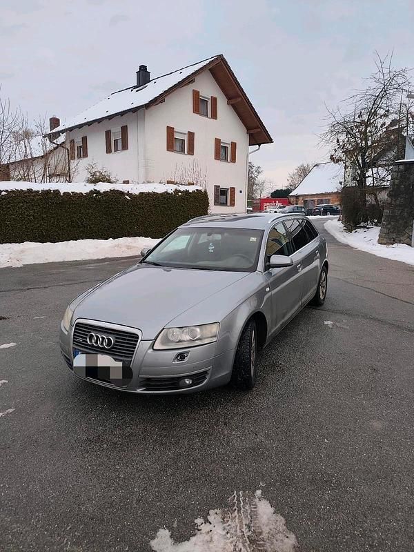 Silber Gebraucht 2006 Audi A6 Kombi | 3.000 € (Guter Preis) - Bild 1/4