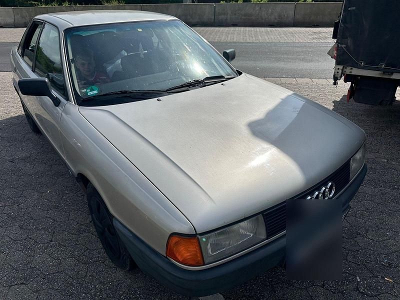 Silber Gebraucht 1989 Audi 80 Limousine | 2.250 € - Bild 1/4